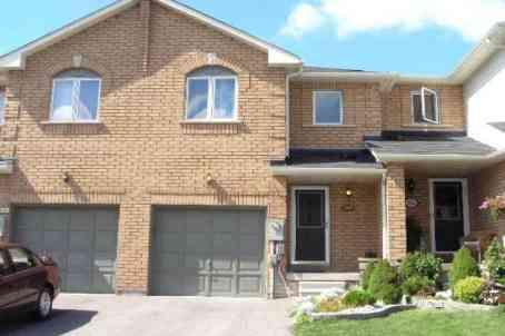 362 Sparrow Circ, House attached with 3 bedrooms, 2 bathrooms and 2 parking in Pickering ON | Image 1