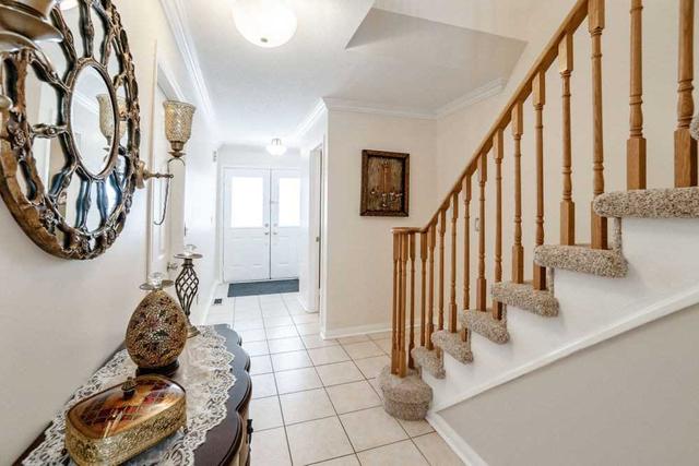 3911 Coachman Circ, House attached with 3 bedrooms, 4 bathrooms and 3 parking in Mississauga ON | Image 9