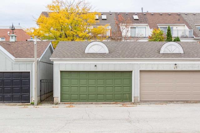47 The Greenery, House attached with 3 bedrooms, 3 bathrooms and 2 parking in Oakville ON | Image 11