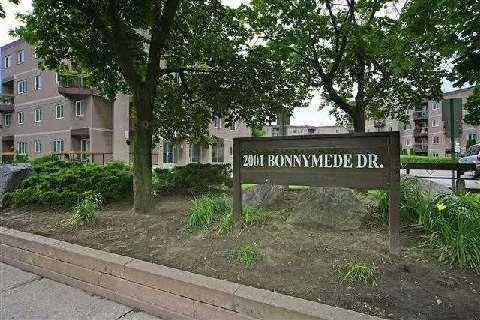 88 - 2001 Bonnymede Dr, Condo with 2 bedrooms, 1 bathrooms and 1 parking in Mississauga ON | Image 1