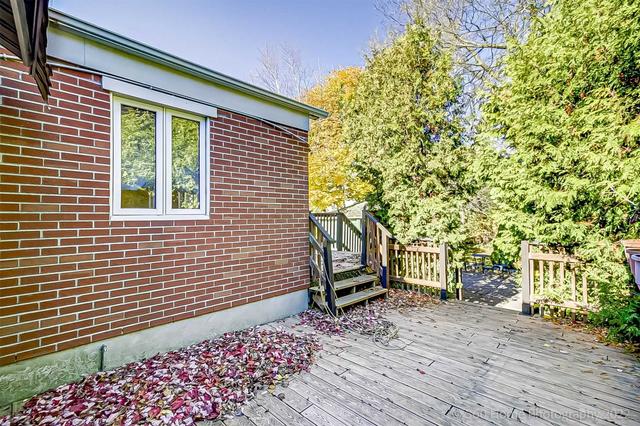 190 Van Dusen Blvd, House detached with 2 bedrooms, 2 bathrooms and 6 parking in Toronto ON | Image 16