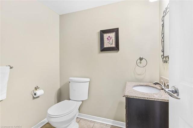 636 Rankin Crescent, House detached with 5 bedrooms, 3 bathrooms and 6 parking in Kingston ON | Image 37