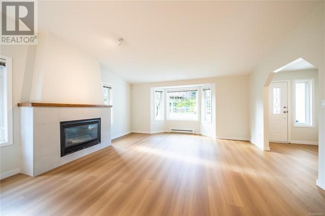 3745 Elworthy Pl, House detached with 3 bedrooms, 2 bathrooms and 4 parking in Nanaimo BC | Image 11