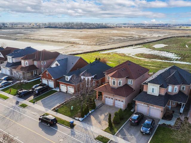 66 Collingwood Ave, House detached with 4 bedrooms, 3 bathrooms and 4 parking in Brampton ON | Image 23