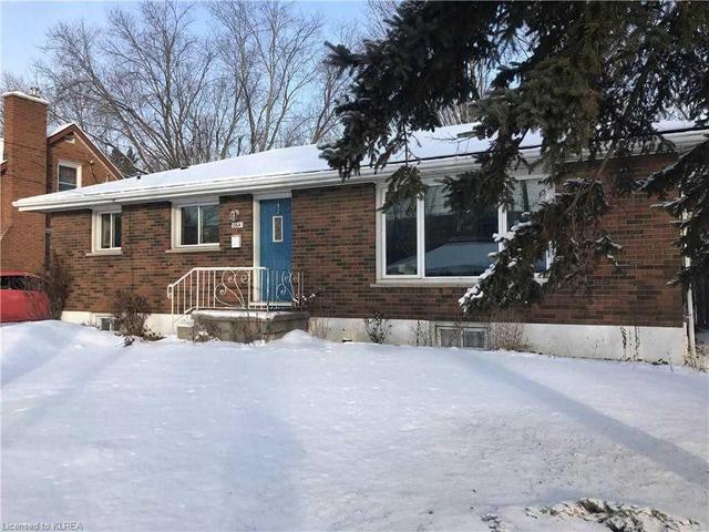 864 Sherbrook St, House detached with 3 bedrooms, 2 bathrooms and 3 parking in Peterborough ON | Image 3