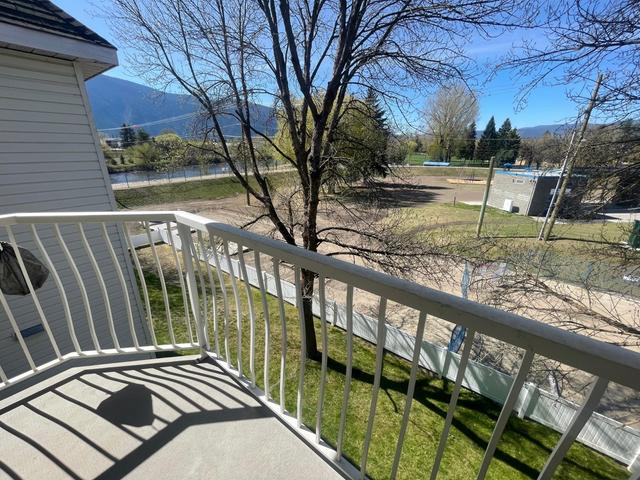 305 - 7140 4th Street, Condo with 2 bedrooms, 2 bathrooms and 1 parking in Grand Forks BC | Image 2