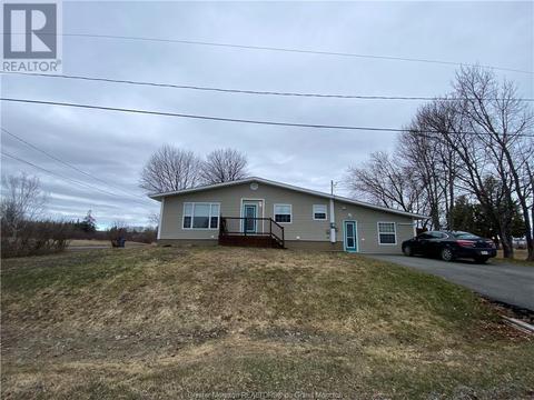 1105 Mercury, House detached with 2 bedrooms, 2 bathrooms and null parking in Bathurst NB | Card Image