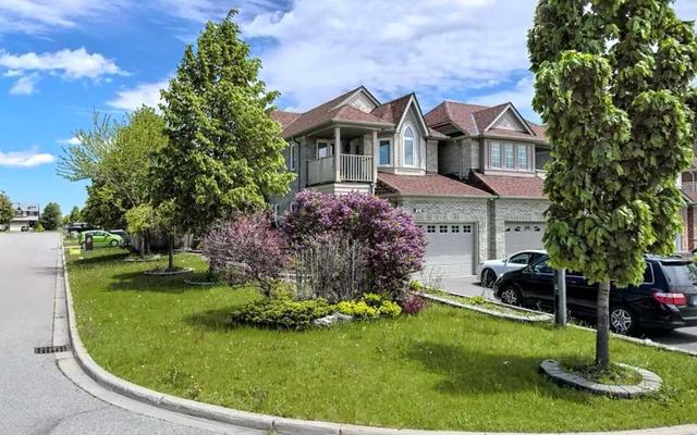 701 Macbeth Hts, House attached with 4 bedrooms, 4 bathrooms and 5 parking in Mississauga ON | Image 27