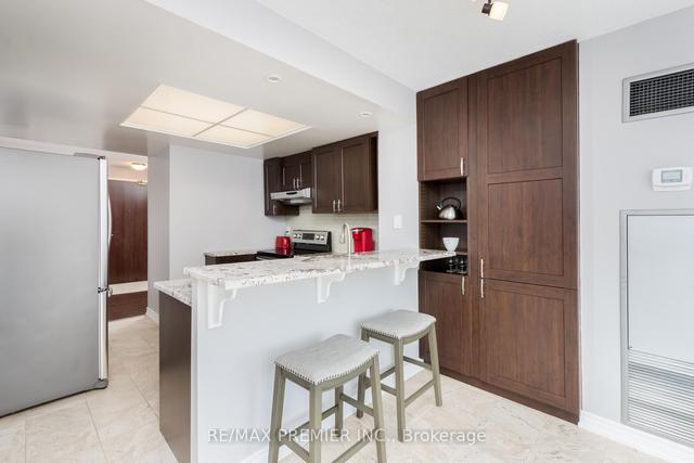 510 - 101 Subway Cres, Condo with 2 bedrooms, 2 bathrooms and 2 parking in Toronto ON | Image 26