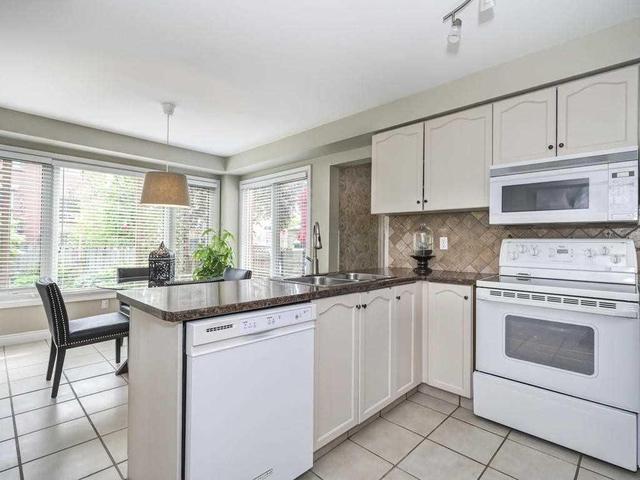 11 Vale Cres, House detached with 4 bedrooms, 3 bathrooms and 2 parking in Ajax ON | Image 9