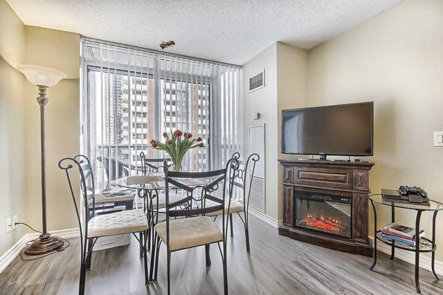 402 - 5 Michael Power St, Condo with 2 bedrooms, 2 bathrooms and 2 parking in Toronto ON | Image 7