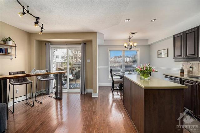 319 Hillsboro Private, Townhouse with 3 bedrooms, 3 bathrooms and 2 parking in Ottawa ON | Image 8