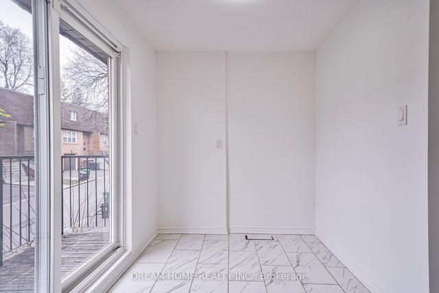 234 - 160 Palmdale Dr, Townhouse with 3 bedrooms, 2 bathrooms and 2 parking in Toronto ON | Image 14