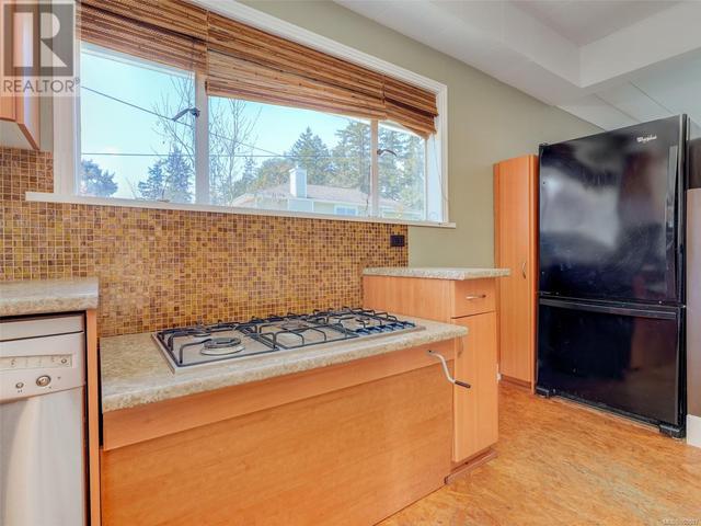 7261 Peden Lane, House detached with 2 bedrooms, 1 bathrooms and 2 parking in Central Saanich BC | Image 9