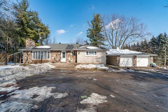 10805 Fourth Line, House detached with 3 bedrooms, 4 bathrooms and 12 parking in Halton Hills ON | Image 1