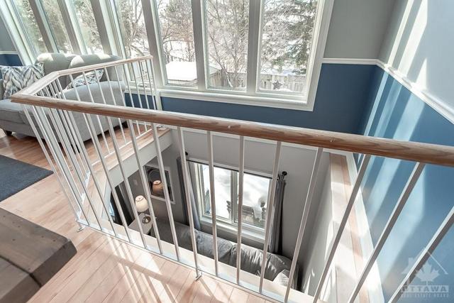 52 Hummingbird Crescent, Townhouse with 3 bedrooms, 3 bathrooms and 3 parking in Ottawa ON | Image 13