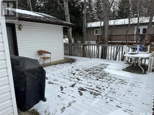 330 1st Avenue N, House detached with 2 bedrooms, 1 bathrooms and null parking in Big River SK | Image 3