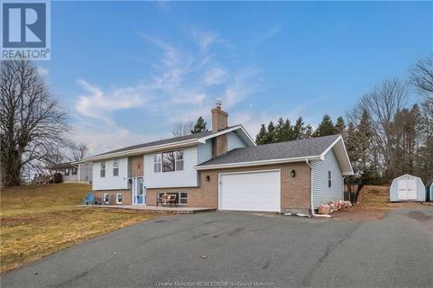 146 Pond Shore, House detached with 3 bedrooms, 2 bathrooms and null parking in Sackville NB | Card Image