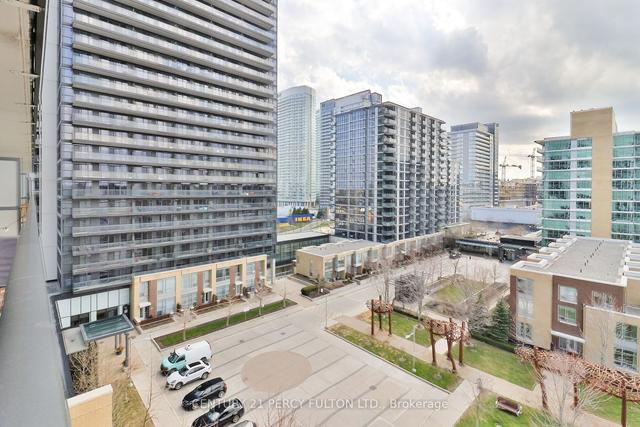 905 - 33 Singer Crt, Condo with 2 bedrooms, 2 bathrooms and 1 parking in Toronto ON | Image 30