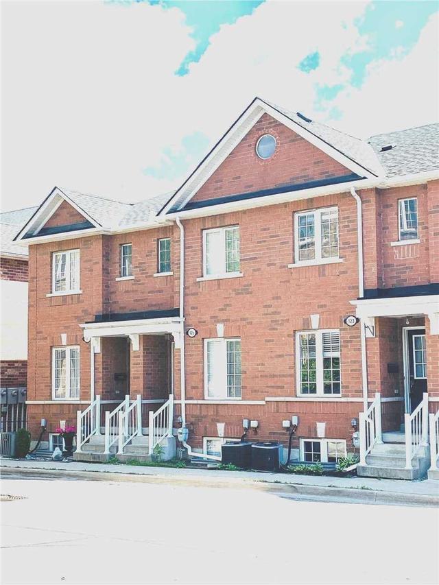 123 Brickworks Lane, House attached with 3 bedrooms, 4 bathrooms and 1 parking in Toronto ON | Image 1