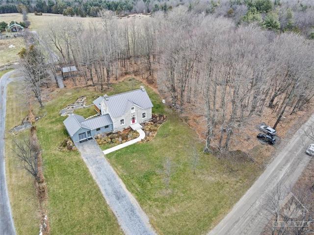 402 Lower Spruce Hedge Road, House detached with 4 bedrooms, 2 bathrooms and 8 parking in Greater Madawaska ON | Image 30