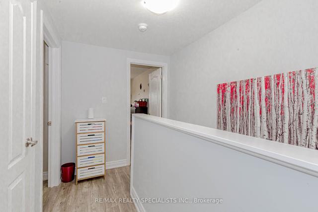 36 Carleton Pl, Townhouse with 3 bedrooms, 2 bathrooms and 2 parking in Brampton ON | Image 19