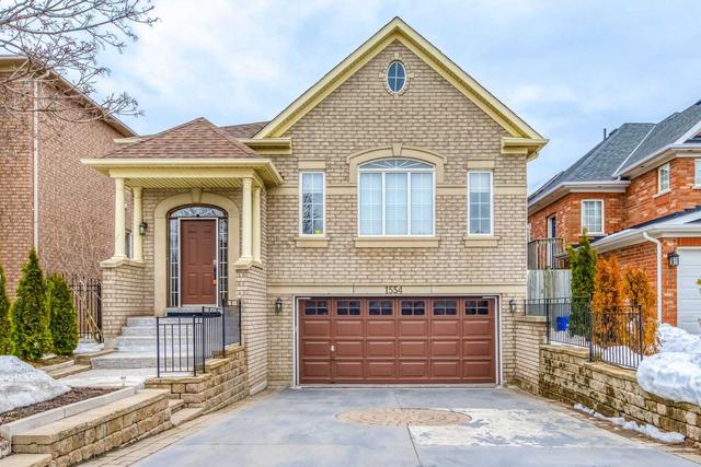 1554 Sandpiper Rd, House detached with 2 bedrooms, 4 bathrooms and 6 parking in Oakville ON | Image 1