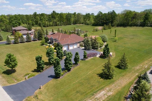 2250 Kean Hill Dr, House detached with 4 bedrooms, 3 bathrooms and 13 parking in Milton ON | Image 35