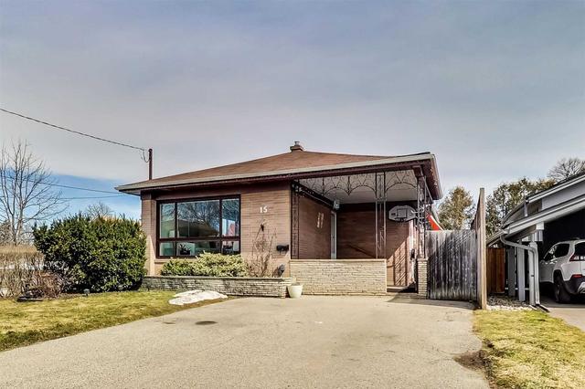 15 Medici Crt, House detached with 3 bedrooms, 2 bathrooms and 3 parking in Toronto ON | Image 30