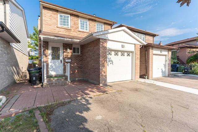 5 Evangeline Crt, House detached with 3 bedrooms, 3 bathrooms and 4 parking in Toronto ON | Image 12