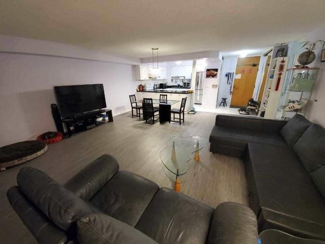 917 - 99 Cameron St, Condo with 2 bedrooms, 2 bathrooms and 0 parking in Toronto ON | Image 8