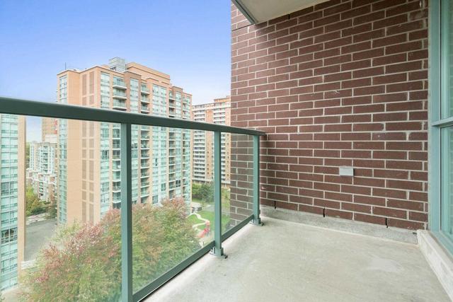 1002 - 9 Michael Power Pl, Condo with 1 bedrooms, 1 bathrooms and 1 parking in Toronto ON | Image 13