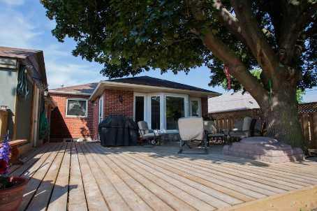 15 Jeanette St, House detached with 3 bedrooms, 2 bathrooms and 6 parking in Toronto ON | Image 8