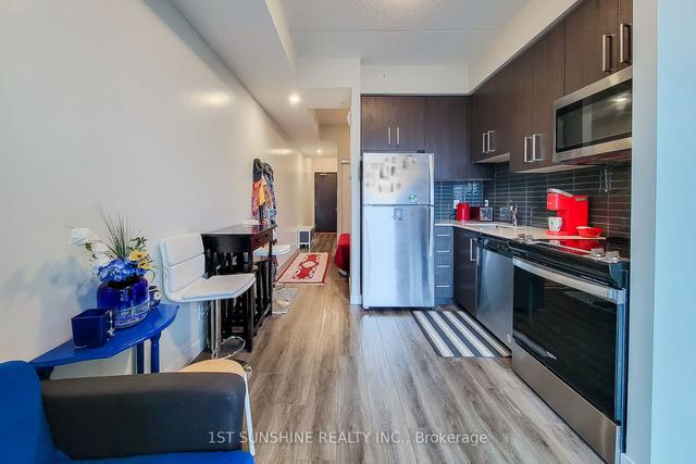 1703 - 15 Queen St S, Condo with 1 bedrooms, 1 bathrooms and 1 parking in Hamilton ON | Image 2