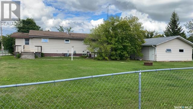 103 Brooks Avenue, House detached with 3 bedrooms, 2 bathrooms and null parking in Sturgis SK | Image 34