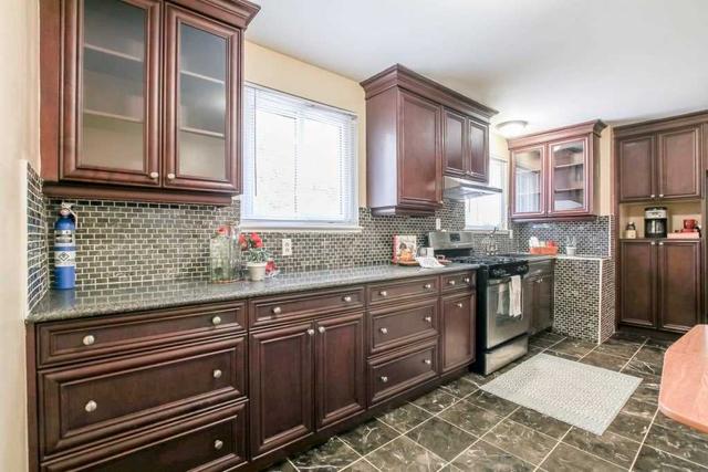 74 Fletcherdon Cres, House detached with 3 bedrooms, 1 bathrooms and 6 parking in Toronto ON | Image 21