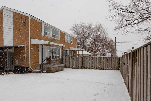 9 Dumfrey Rd, House semidetached with 3 bedrooms, 2 bathrooms and 2 parking in Toronto ON | Image 15