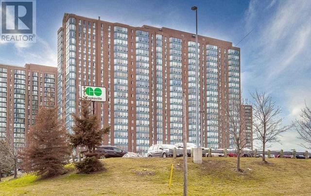 1913 - 155 Hillcrest Ave, Condo with 2 bedrooms, 2 bathrooms and 1 parking in Mississauga ON | Image 12