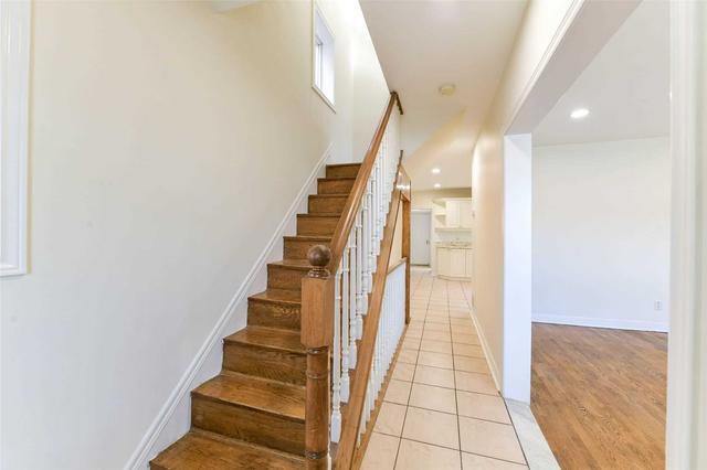 main - 713 Vaughan Rd, House detached with 3 bedrooms, 2 bathrooms and 3 parking in Toronto ON | Image 34