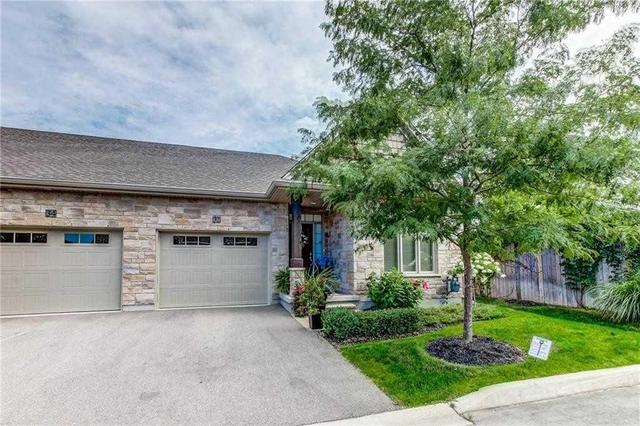 32 Sandalwood Common, Townhouse with 2 bedrooms, 2 bathrooms and 1 parking in St. Catharines ON | Image 1