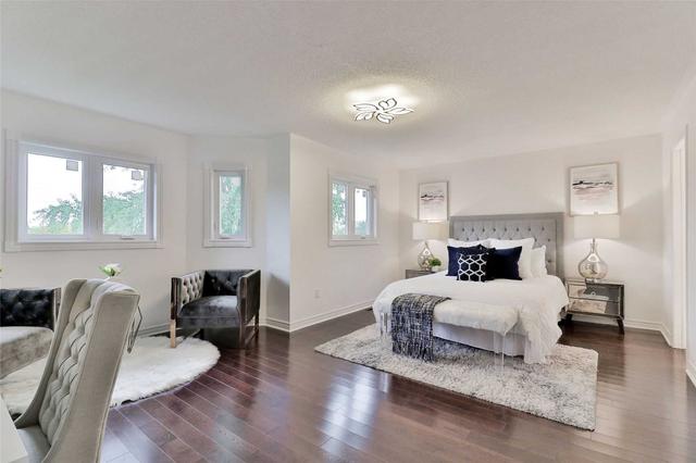 72 Grandlea Cres, House detached with 4 bedrooms, 4 bathrooms and 6 parking in Markham ON | Image 9