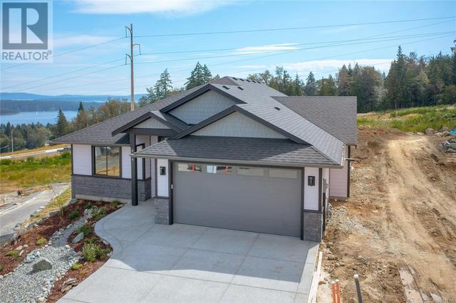 644 John Wilson Pl, House detached with 3 bedrooms, 2 bathrooms and 4 parking in Ladysmith BC | Card Image