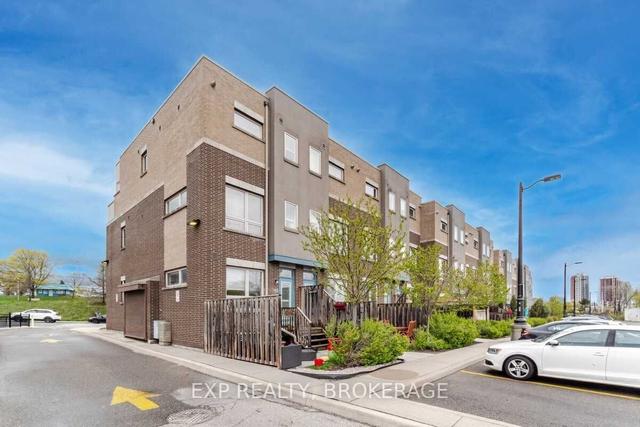 2 - 112 Caledonia Park Rd, Townhouse with 2 bedrooms, 2 bathrooms and 1 parking in Toronto ON | Image 22