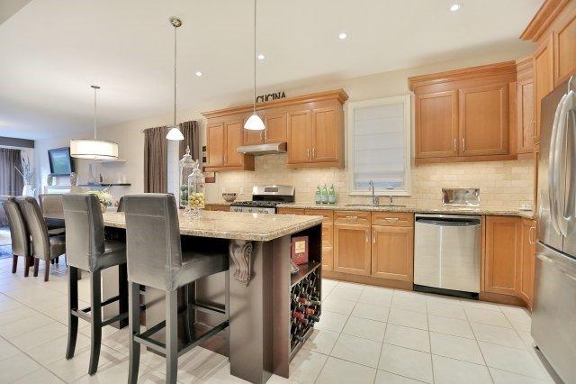 3207 Stocksbridge Ave, House detached with 3 bedrooms, 3 bathrooms and 2 parking in Oakville ON | Image 9