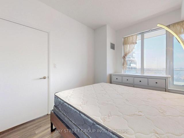 1609 - 75 Canterbury Pl, Condo with 1 bedrooms, 1 bathrooms and 1 parking in Toronto ON | Image 6