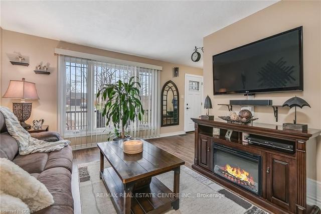111 Marmel Crt, House semidetached with 2 bedrooms, 2 bathrooms and 4 parking in Cambridge ON | Image 30