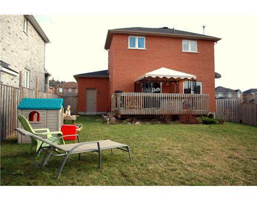 24 Mcintyre Dr, House detached with 3 bedrooms, 2 bathrooms and null parking in Barrie ON | Image 10
