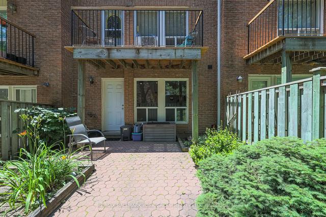 19 Edgar Woods Rd, Townhouse with 3 bedrooms, 3 bathrooms and 2 parking in Toronto ON | Image 20