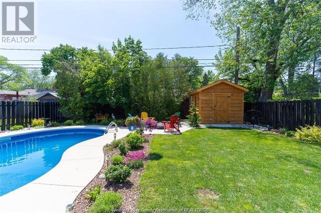 1131 Fairview Boulevard, House detached with 3 bedrooms, 2 bathrooms and null parking in Windsor ON | Image 37