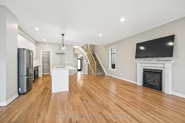 1410 Summer St, House attached with 3 bedrooms, 3 bathrooms and 3 parking in Kingston ON | Image 4